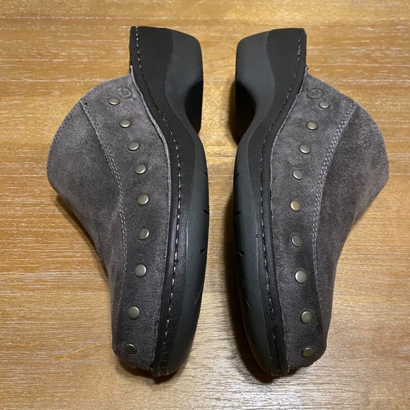 NWOT Born Majesty Leather & Suede Studded Slip On Clog Size 8 - Picture 6 of 11